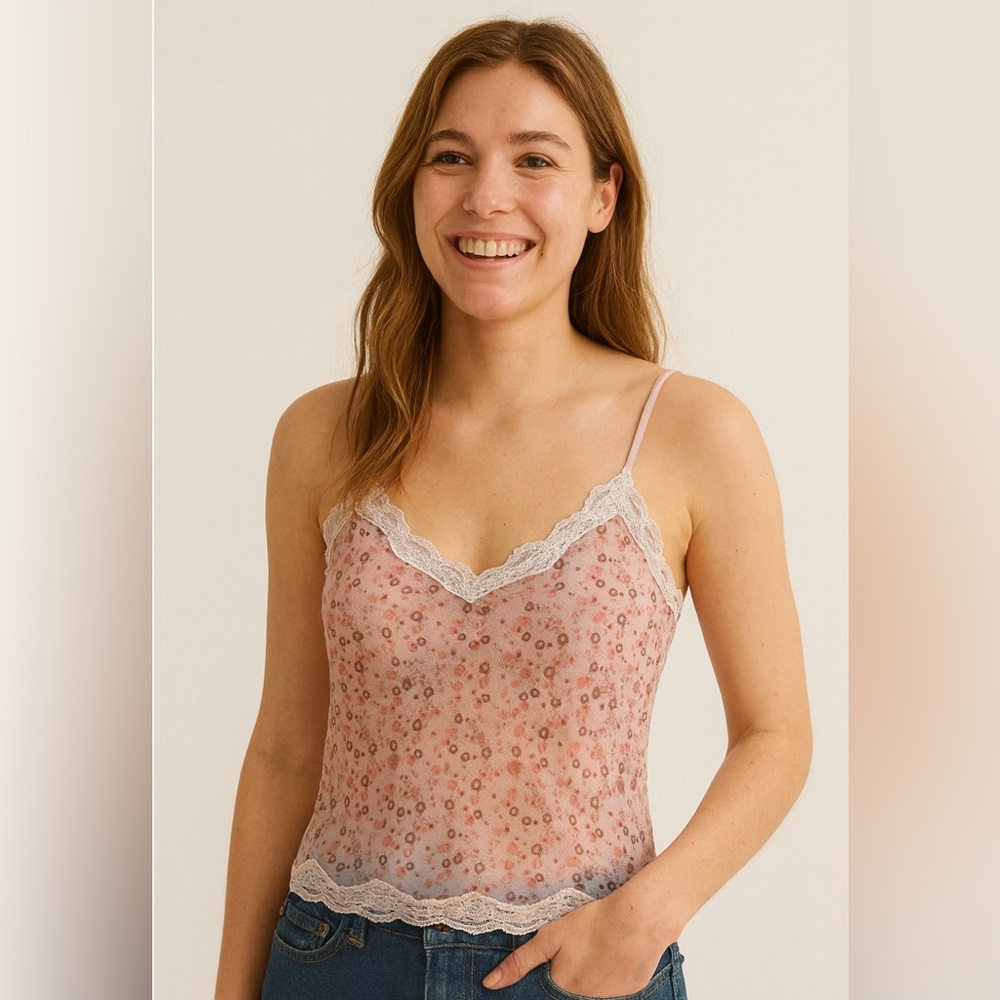 Forever 21 Y2K Pink Lace Trim Cami Size M Floral Sheer Coquette Fairycore Top